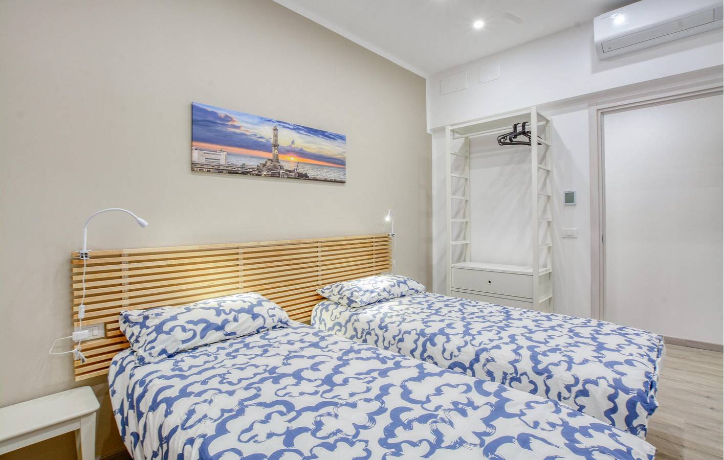 Ganze Ferienwohnung, Gemütliches Genua Apartment mit WiFi, AC, TV, Backofen - 1,5km zur Küste in Genua (Stadt), Genua