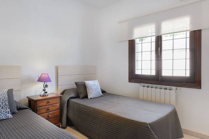 Ferienhaus für 8 Personen, mit Balkon und Garten in St Llorenc de Balafia - 4