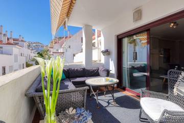 Apartment for 4 People in Nueva Andalucía, Marbella, Photo 2