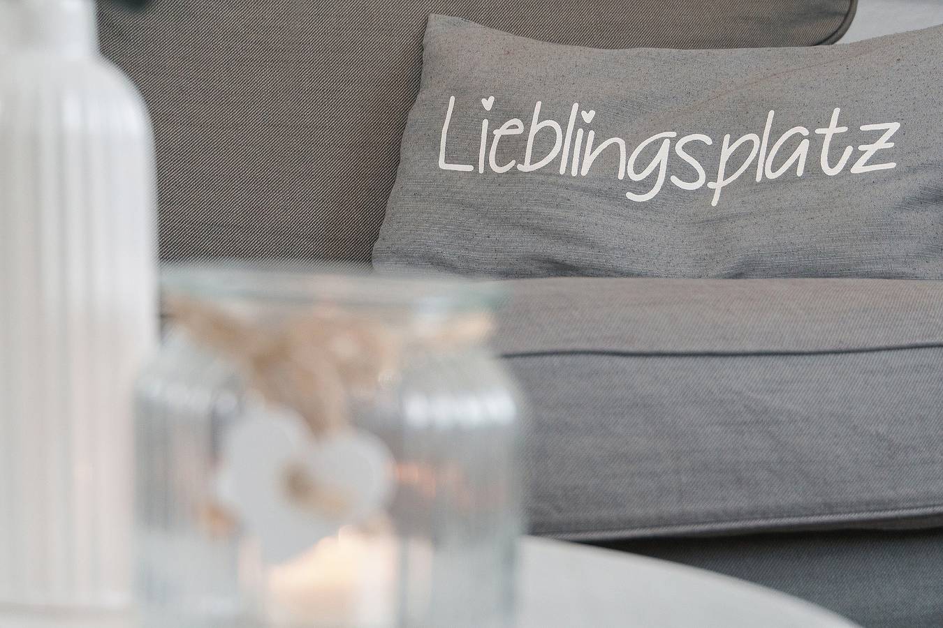 Entire apartment, Apartment 'Ferienwohnung Am Ewigen Meer' with Shared Terrace and Wi-Fi in Eversmeer, Nordseeküste