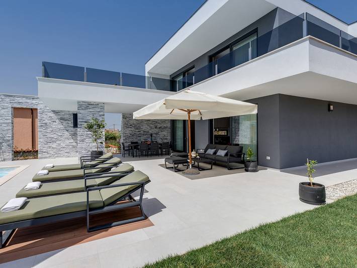 Villa pour 8 personnes, avec piscine et balcon ainsi que sauna et jardin à Novigrad - 3