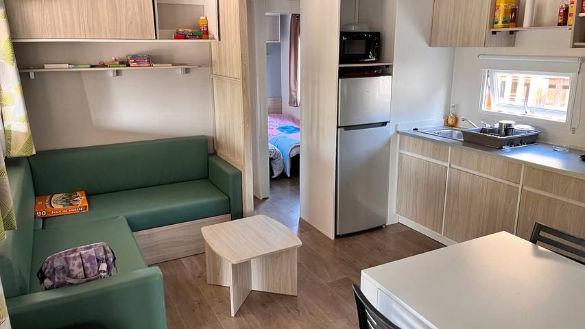 Mobil home pour 6 personnes, avec bassin pour enfant et jardin - 1