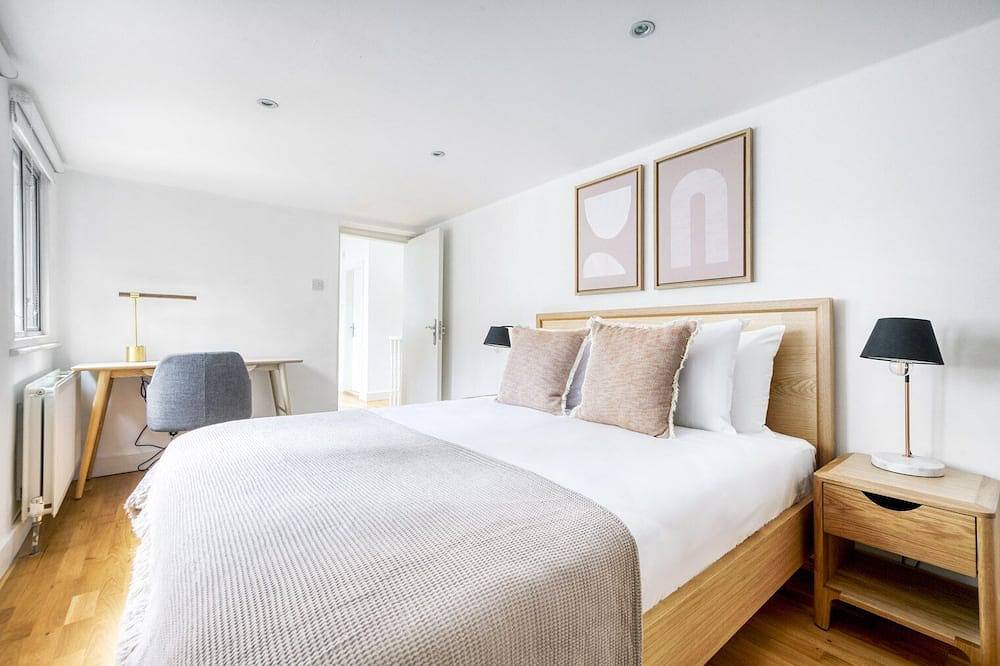 Apartamento entero, Fitzrovia 2Br on Tottenham Crt Rd, nr. Oxford Str. Shops, by Blueground in Camden, Londres