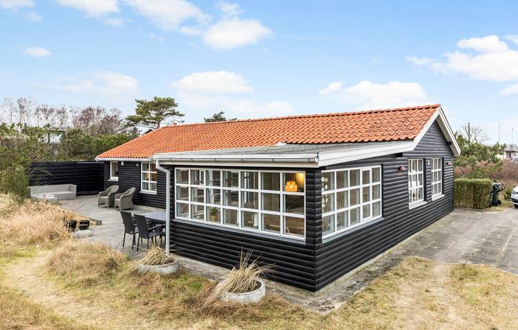 Ferienhaus für 6 Personen, mit Terrasse und Garten sowie Sauna in Grenå Strand - 3