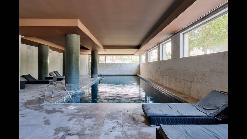 Appartamento vacanze per 4 persone, con piscina e idromassaggio nonché balcone - 1