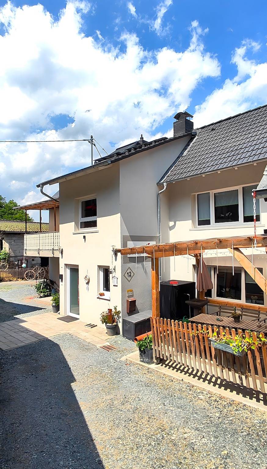 Casa de vacaciones "Zum Burgfried" con vistas al castillo, terraza privada y wifi in Usingen, Hochtaunuskreis