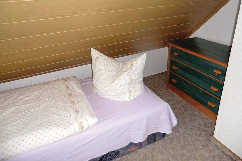 2 bedroom cozy home in Spitzkunnersdorf in Leutersdorf, Oberlausitz