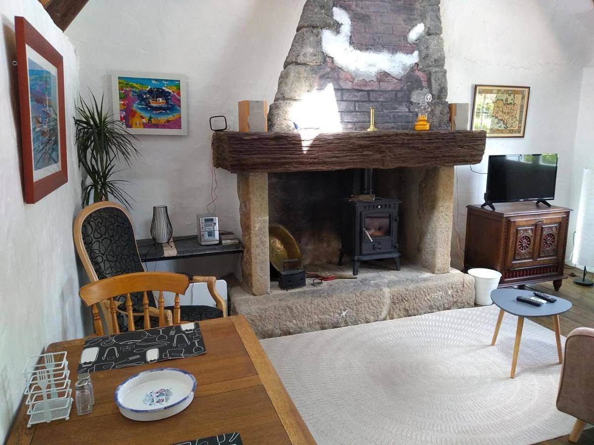 One-Bedroom House in Châteauneuf-du-Faou, Région de Châteaulin