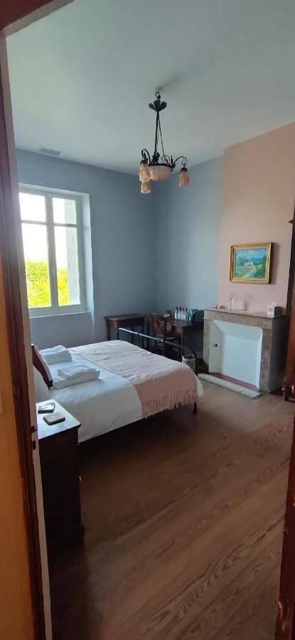 Chambre d’hôte pour 2 personnes, avec terrasse ainsi que vue et jardin dans Port de Bourg-sur-Gironde - 4
