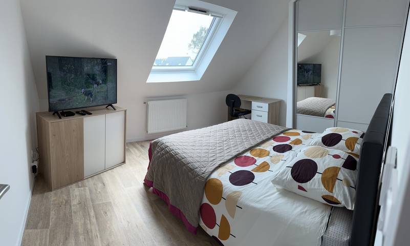Cottage pour 2 personnes, avec terrasse à Plougoulm