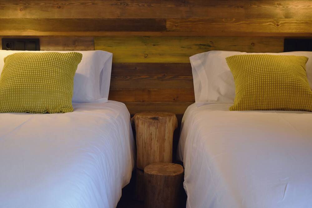 Mountain, sports and wellness in Más El Prat (pet friendly) in La Pobla de Lillet, Catalan Pyrenees