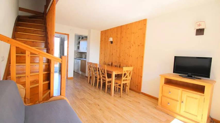 Gîte pour 7 personnes, avec piscine et vue, animaux acceptés à Puy-Saint-Vincent - 3