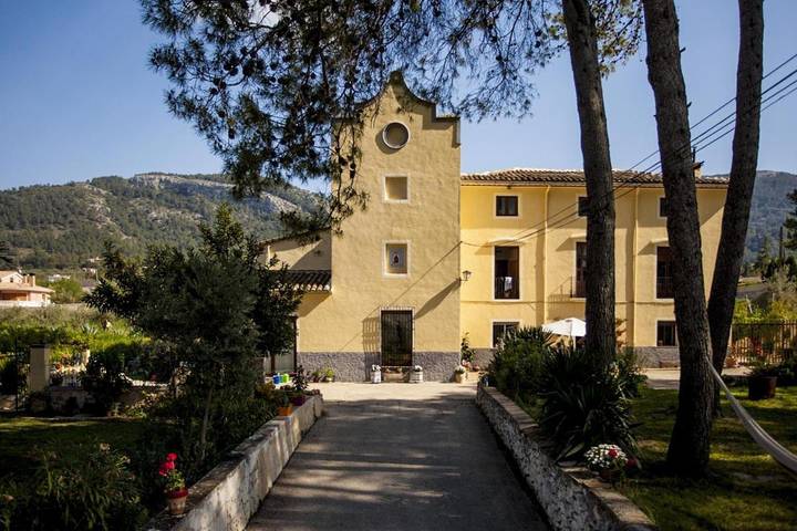 Casa rural para 5 personas, con Terraza y Jardín además de Piscina y Vistas en Vall D'albaida
