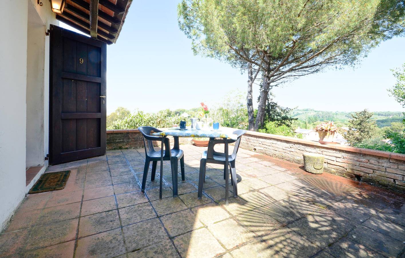 Modernes Apartment mit WiFi, AC, Pool, Parkplatz | Nähe Restaurants & Fluss in Palaia, Pisa Provinz