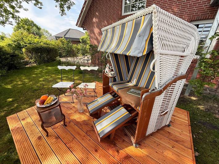 Ferienwohnung für 4 Personen, mit Balkon und Terrasse sowie Garten und Ausblick
