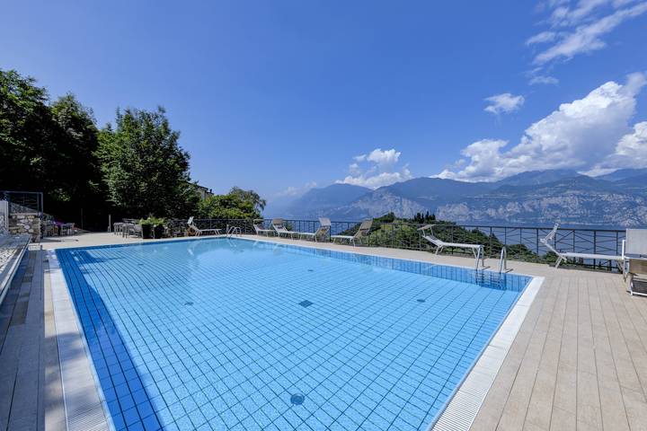 Ferienwohnung für 5 Personen, mit Garten und Seeblick sowie Balkon in Malcesine - 2