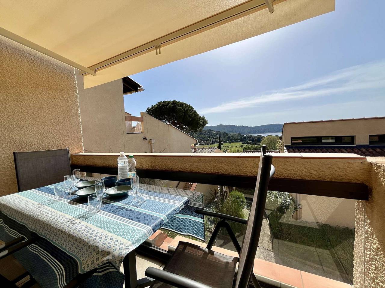 Apartamento entero, Apartamento con terraza vista al mar y parking en La Croix-Valmer in La Croix-Valmer, Region de Draguignan