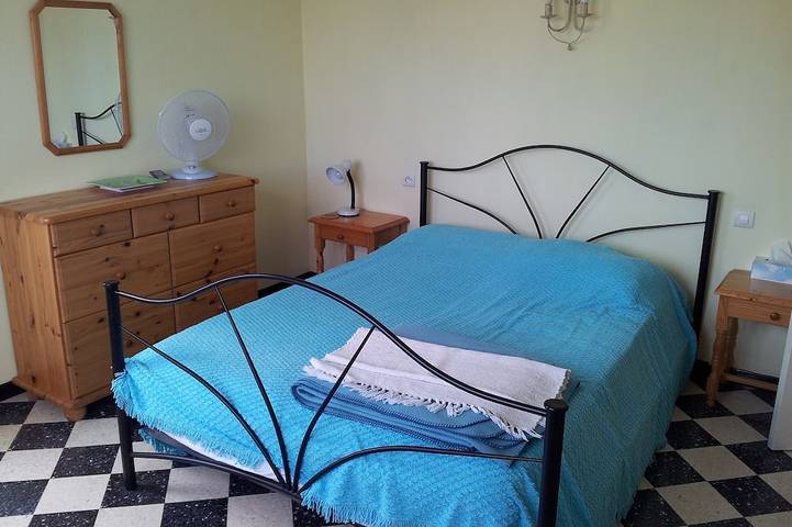 Location de vacances pour 9 personnes, avec jardin et balcon à Saint-Génis-des-Fontaines - 2