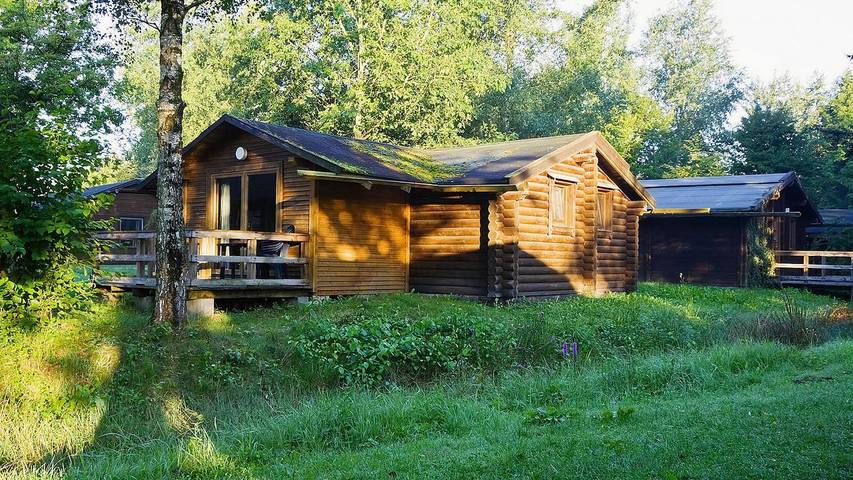 Vakantiehuis voor 5 personen, with terras and uitzicht op het meer as well as sauna, met huisdier in Hanzestad Stade