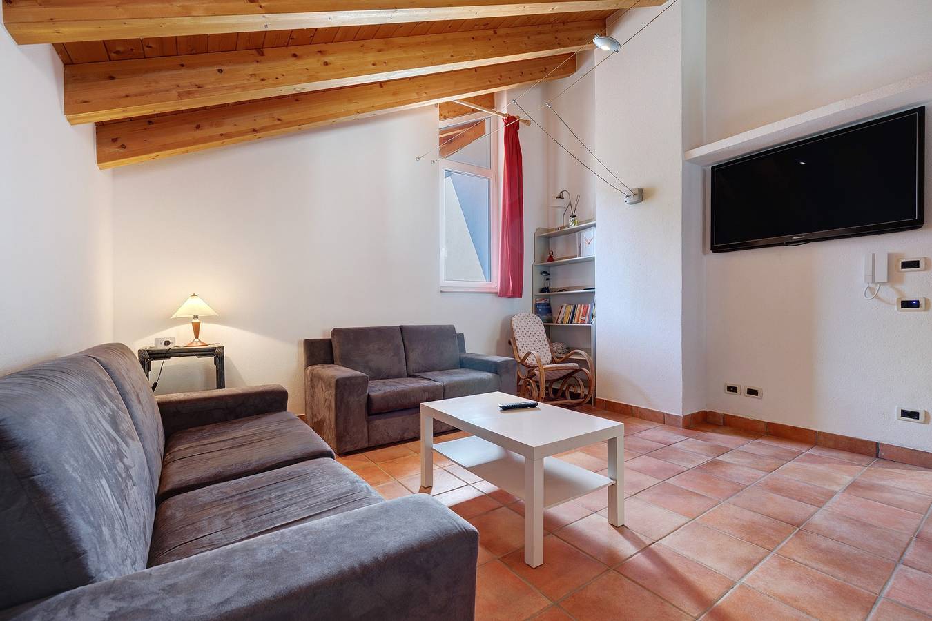 Ganze Wohnung, Wohnung 'Casa Core' mit Gemeinschaftsgarten und Balkon in San Lorenzo in Banale, Brentagruppe