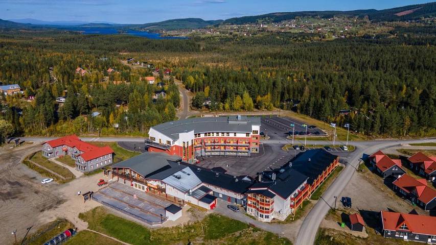 Hotell för 4 Personer, med Balkong samt Bubbelpool och Terass och Bastu i Klövsjö