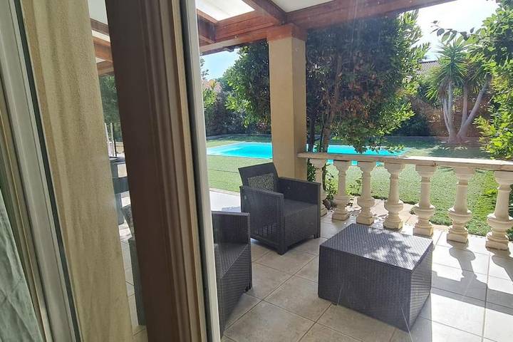 Location de vacances pour 10 personnes, avec jardin ainsi que vue et piscine, animaux acceptés à Lucciana - 4