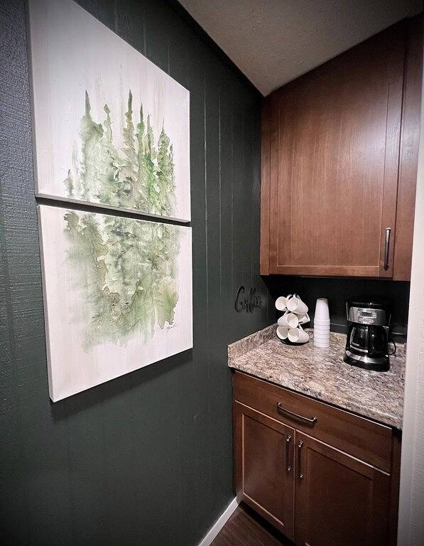 Ganze Wohnung, 2 Blocks from Resort Base! 2b-2ba Newly Remodeled!! 🎿 in Angel Fire, Colfax County