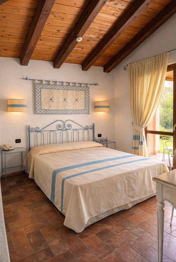 Bungalow für 2 Personen, mit Balkon und Pool in Costa Rei