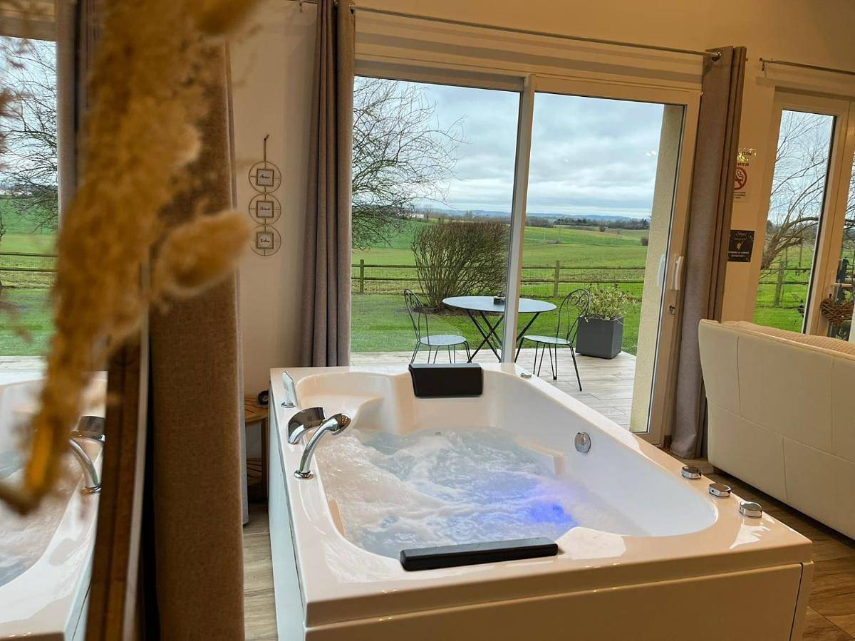 Gîtes & Spa du bien-être in Courgains, Sarthe