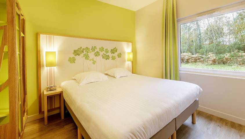 Gîte pour 4 personnes, avec Piscine à Les Trois-Moutiers