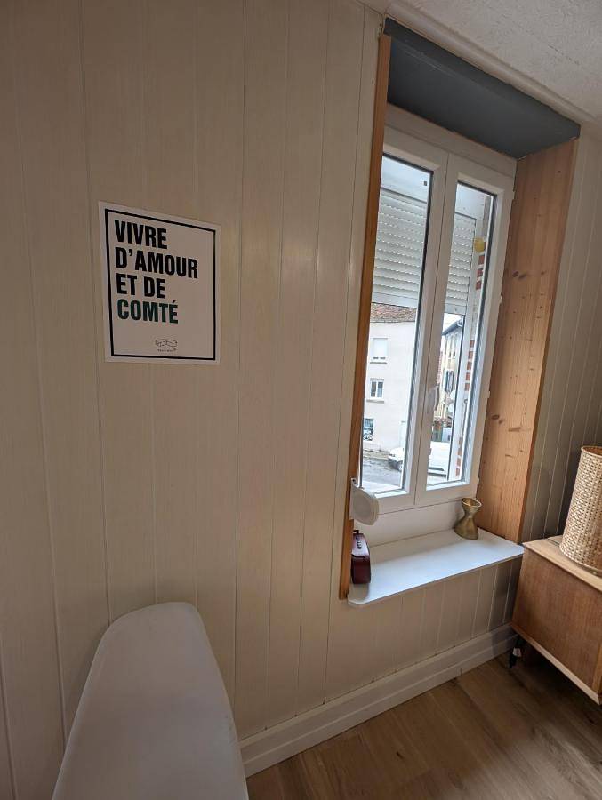 Appartement entier, Two-Bedroom Apartment in Mouchard (Jura), Jura