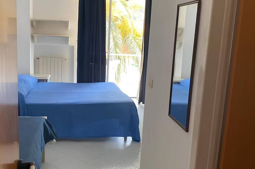 Entire apartment, Studio Rosa Thea Sorgeto Bay in Forio, Ischia