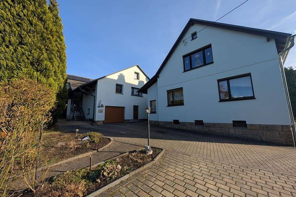 Ganze Wohnung, Doppelzimmer, Dusche, Wc, 1.Obergeschoß - Ferienwohnungen Am Waldweg in Auerbach, Chemnitz und Umgebung