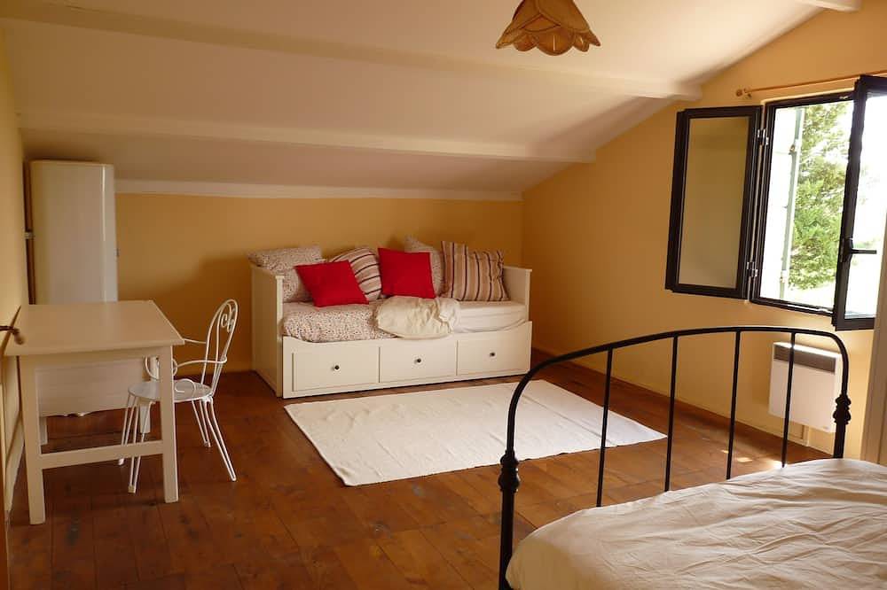 La Fondouce - Gîte 2 Chambres, Tranquille Et Vue Dominante in Boudy-de-Beauregard, Région de Villeneuve-sur-Lot