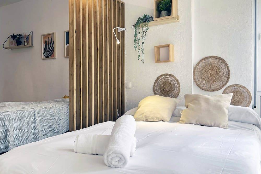 Entire apartment, Mshome Mediterranean Charm in La Cala del Moral, Rincón de la Victoria