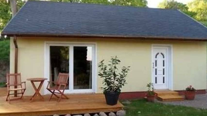 Ferienhaus für 2 Personen, mit Terrasse und Garten - 1