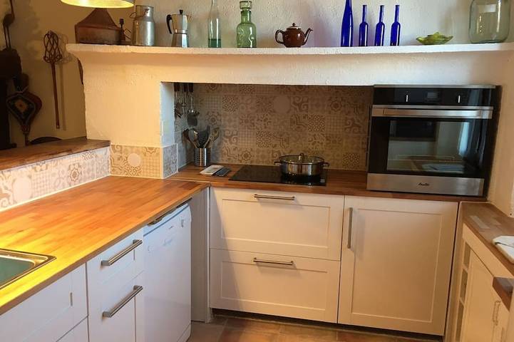 Gîte pour 9 personnes, avec terrasse et jardin à Auriol - 4