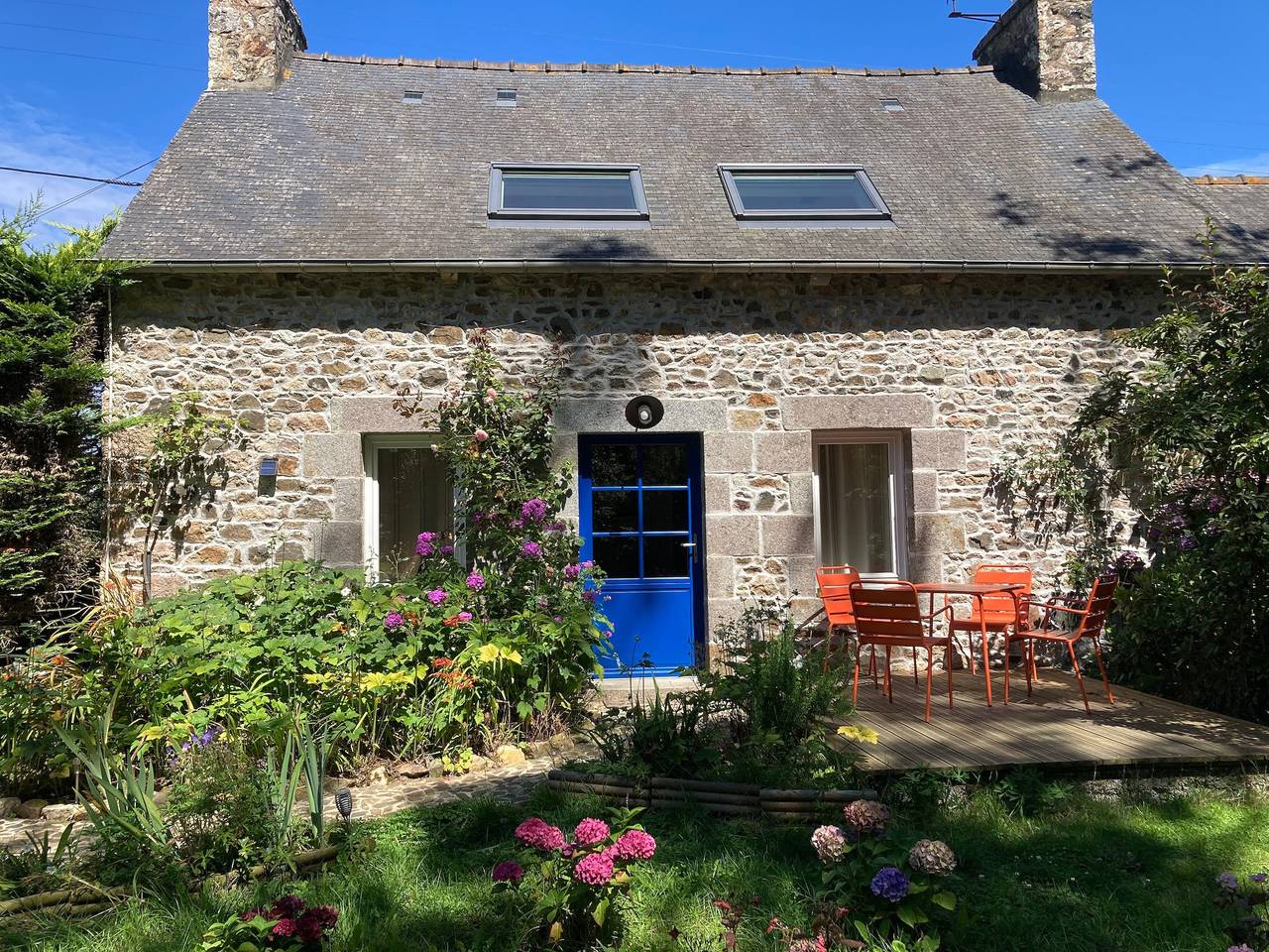 Ferienhaus für 4 Personen mit Garten in Lanrodec, Guingamp Region