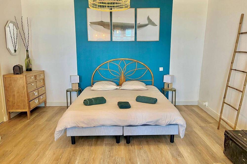 Entire apartment, La parenthèse marine, sea view with terrace in Arromanches-les-Bains, Bayeux region