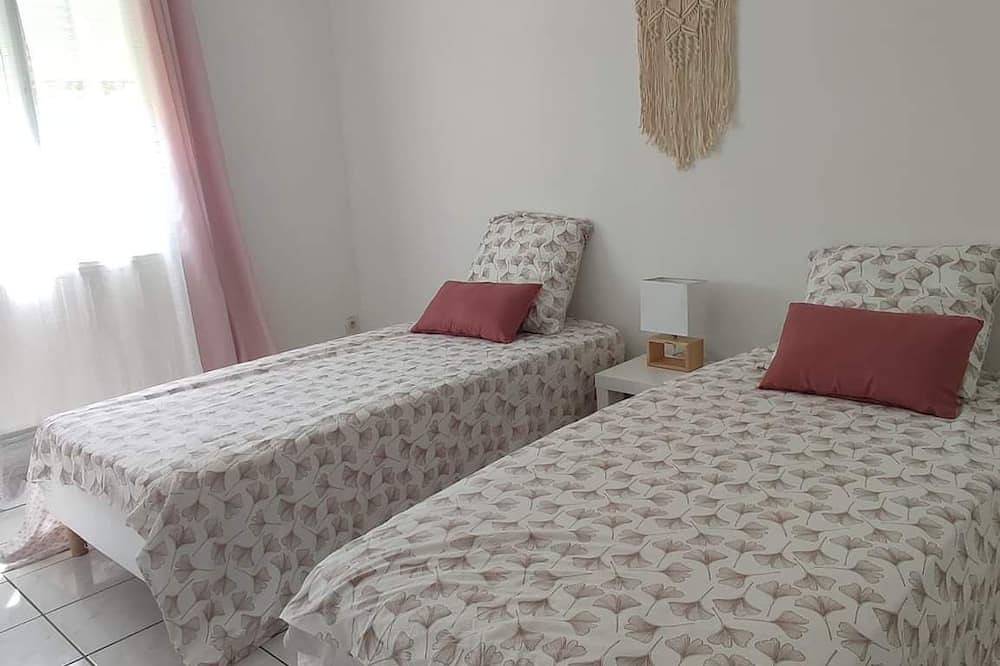 Detached house with enclosed garden in Abbeville (Somme), Región de Abbeville
