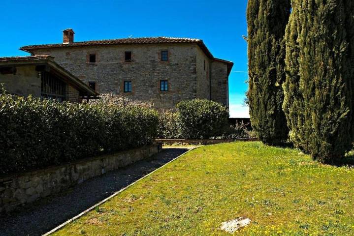 Location de vacances pour 9 personnes, avec jardin et piscine à Monti (Toscane) - 2