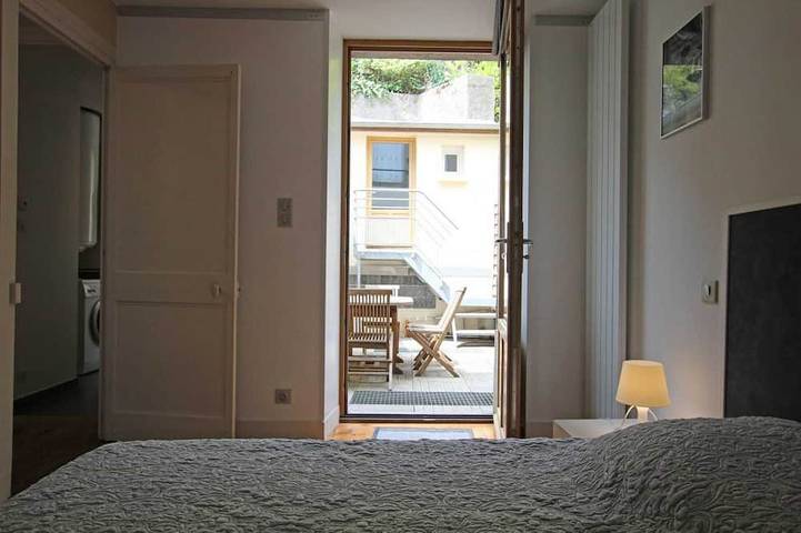 Apartamento entero, Apartamento en antigua casa de pescadores, a 50 m del mar, 6 personas in Granville, Côte de la Déroute