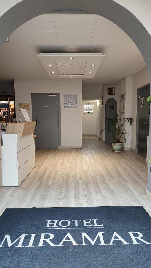 Hôtel pour 2 personnes, avec vue et terrasse dans La Grande Plage (La Ciotat) - 4