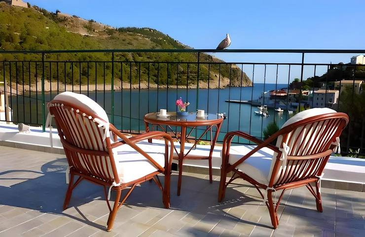 Location de vacances pour 4 personnes, avec balcon ainsi que piscine et jacuzzi dans Άσος - 4
