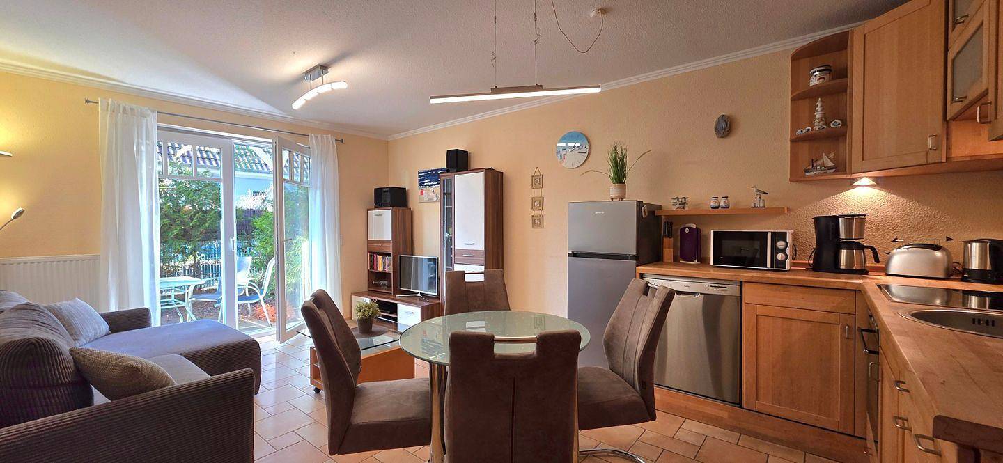 Ganze Wohnung, Die 2-Zimmer-Fewo für 4 Pers. befindet sich im Eg und verfügt über Wlan. in Graal-Müritz, Rostock und Umgebung