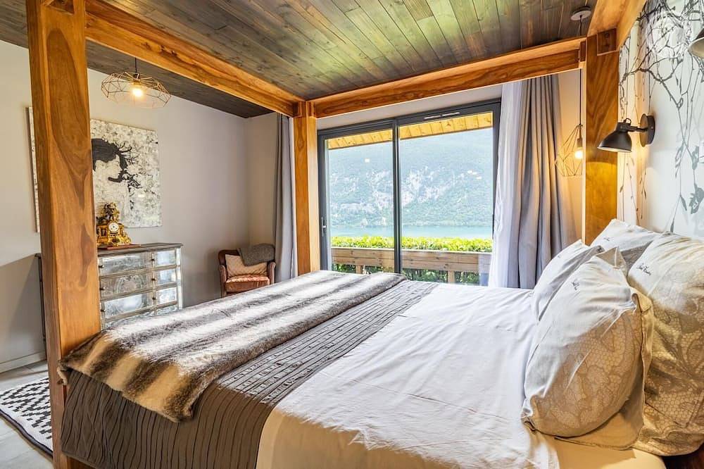 Aux Logis Du Lac - Novalaise in Novalaise, Chambéry region