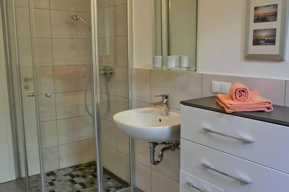 Ganze Wohnung, Ferienwohnung L39 - 2-Zi.-Fewo im Erdgeschoss mit W-Lan in Graal-Müritz, Rostock und Umgebung