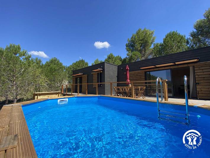 Gîte pour 6 personnes, avec Terrasse ainsi que Jardin et Piscine