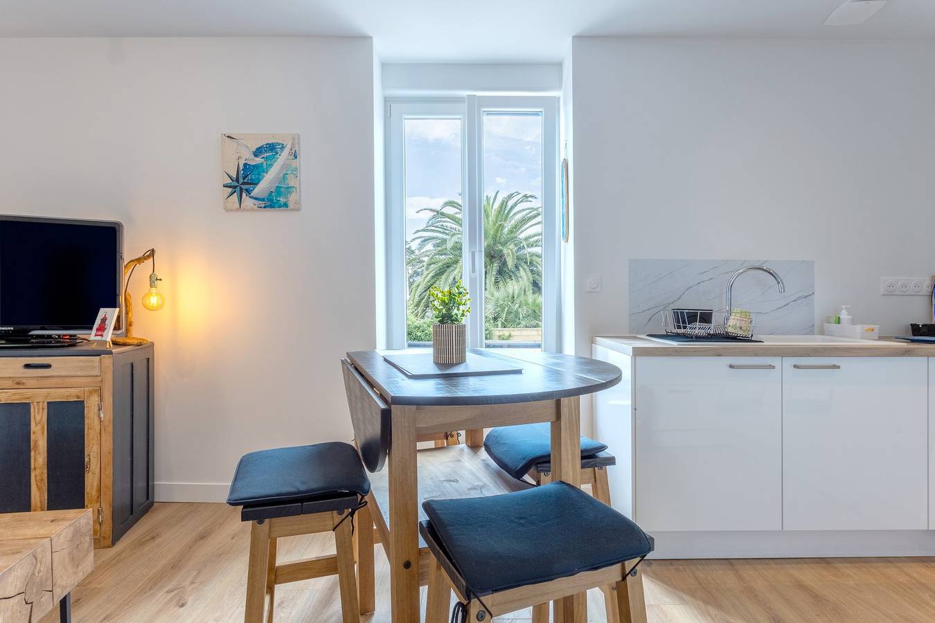 Appartement entier, Joli appartement lumineux à 150m de la Mer (Wi-Fi gratuit) in Fouesnant, Côte de Cornouaille