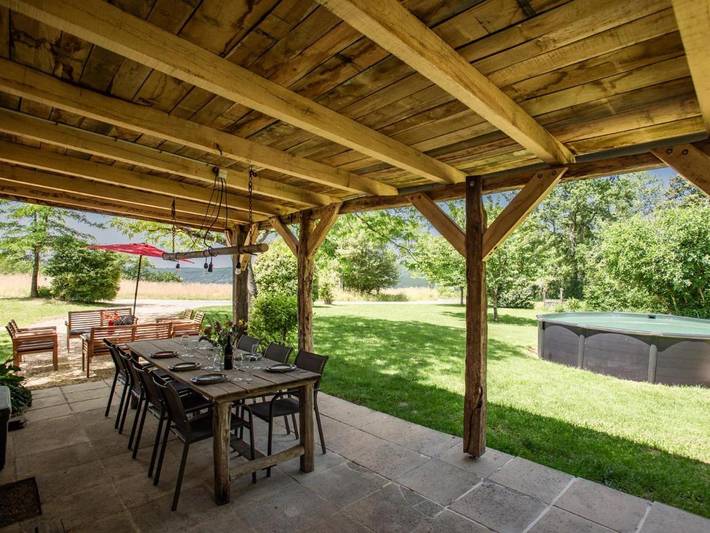 Location de vacances pour 8 personnes, avec piscine ainsi que jardin et terrasse à Soturac - 2